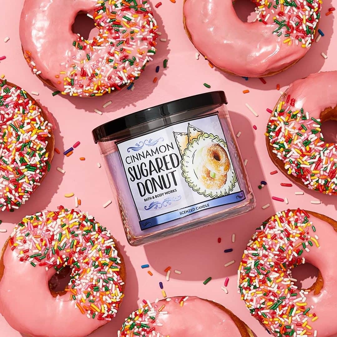Bath & Body Worksさんのインスタグラム写真 - (Bath & Body WorksInstagram)「This Candle will still be there, even when the box is gone … 🍩 #NationalDonutDay」6月8日 0時00分 - bathandbodyworks
