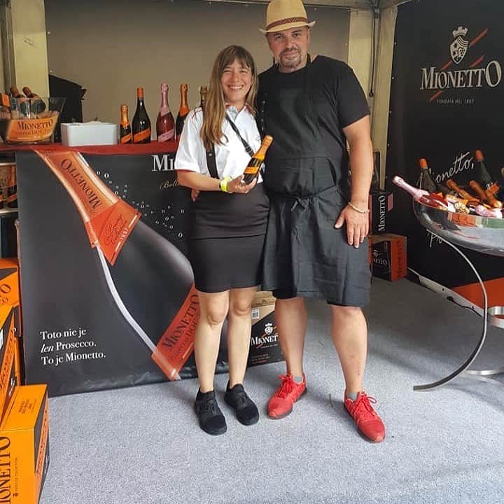 Mionetto prosecco Slovenskoさんのインスタグラム写真 - (Mionetto prosecco SlovenskoInstagram)「Gurman fest Košice stánok Mionetto.」6月8日 0時12分 - mionettoproseccosk