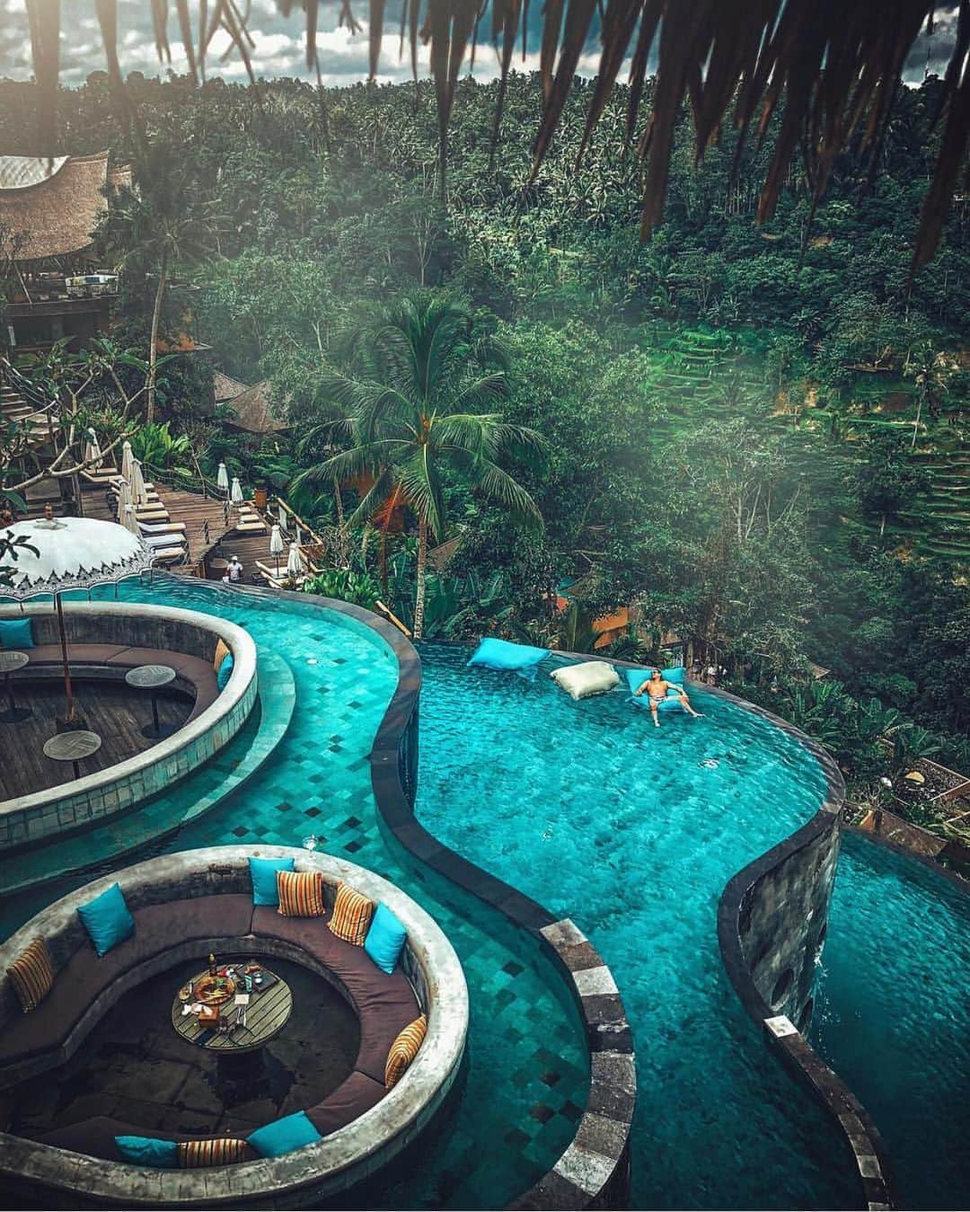 Earth Picsさんのインスタグラム写真 - (Earth PicsInstagram)「Jungle Pools in Bali Indonesia 🇮🇩 by @terplanet」6月8日 1時26分 - earthpix