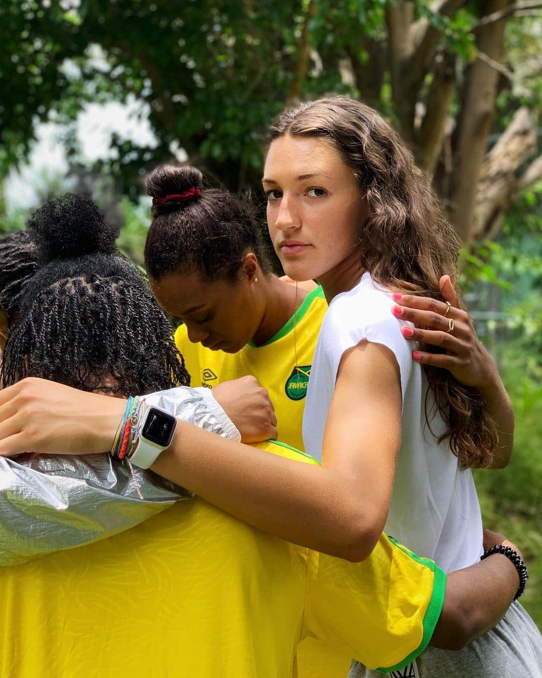 appleさんのインスタグラム写真 - (appleInstagram)「Commissioned by Apple. "This is a historic moment not only for Jamaica, but for Caribbean soccer in general. The @ReggaeGirlz are the first Caribbean women’s team to play in the world’s biggest football competition. Only three years ago the team was disbanded. It meant a lot to photograph them at @BobMarley’s home and their last home game in Kingston before leaving for France." #ReggaeGirlz #ShotoniPhone by Rose Marie C. @rorosiemarie featuring @nickle165 @chanelhmarks @dbondflasza @allysonswaby10 @sydneyy_schneider @bun_bun10 @ashleighshim @den_den14 @changchang613 @jayymatthewss @olufolasade_adamolekun Mural art: @likemindedart @iLLson See Stories for more.」6月8日 1時42分 - apple