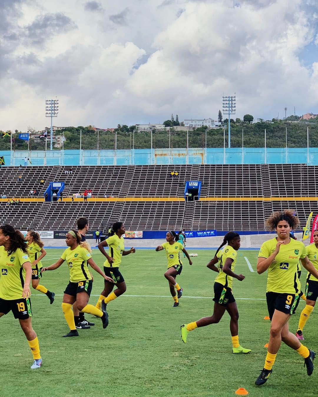 appleさんのインスタグラム写真 - (appleInstagram)「Commissioned by Apple. "This is a historic moment not only for Jamaica, but for Caribbean soccer in general. The @ReggaeGirlz are the first Caribbean women’s team to play in the world’s biggest football competition. Only three years ago the team was disbanded. It meant a lot to photograph them at @BobMarley’s home and their last home game in Kingston before leaving for France." #ReggaeGirlz #ShotoniPhone by Rose Marie C. @rorosiemarie featuring @nickle165 @chanelhmarks @dbondflasza @allysonswaby10 @sydneyy_schneider @bun_bun10 @ashleighshim @den_den14 @changchang613 @jayymatthewss @olufolasade_adamolekun Mural art: @likemindedart @iLLson See Stories for more.」6月8日 1時42分 - apple