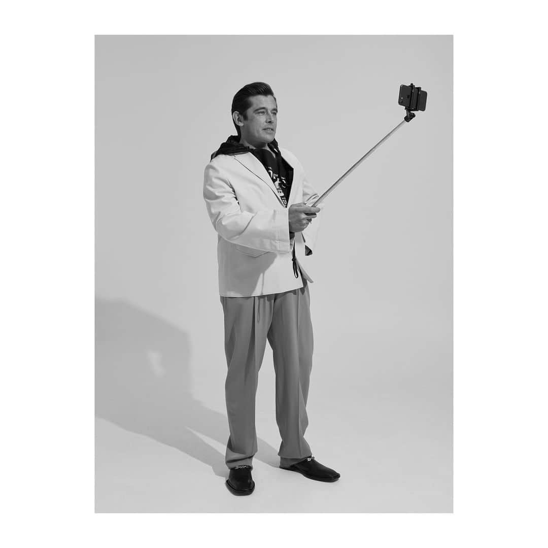 ZOO Magazineさんのインスタグラム写真 - (ZOO MagazineInstagram)「Mr. Standfast. Werner Schreyer photographed by Nagi Sakai and styled by Ye Young Kim for ZOO NO. 63, Summer Issue. Out now! ♚ ⁣⠀⠀ ___⁣⠀⠀ #zoomagazine #nagisakai #yeyoungkim #summerissue #fashion #photographer #wernerschreyer #style #ermenegildozegna #RafSimons #Versace #davidcasavantarchive #instafashion #magazine #photography #editorial #model #beauty」6月8日 2時08分 - zoomagazine