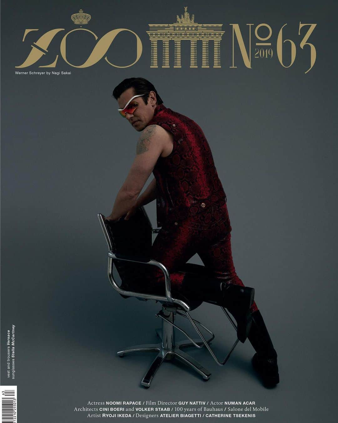 ZOO Magazineさんのインスタグラム写真 - (ZOO MagazineInstagram)「Mr. Standfast. Werner Schreyer photographed by Nagi Sakai and styled by Ye Young Kim on the cover of the new ZOO NO. 63, Summer Issue. Out now! ♚ ⁣⠀⠀ ⠀⠀ ___⁣⠀⠀ #zoomagazine #nagisakai #yeyoungkim #summerissue #fashion #photographer #wernerschreyer #style #Versace #stellamccartney #instafashion #magazine #photography #editorial #model #beauty」6月8日 2時51分 - zoomagazine