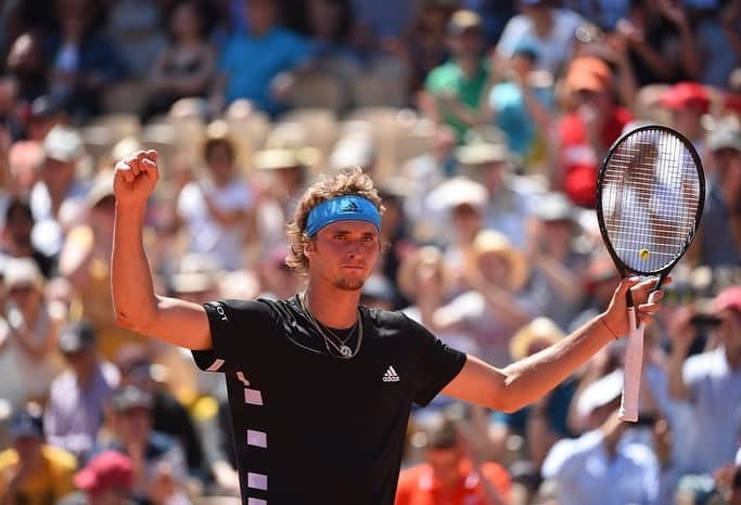 アレクサンダー・ズベレフさんのインスタグラム写真 - (アレクサンダー・ズベレフInstagram)「Thank you Paris! L👀king forward to next year 🇫🇷! 🙌@rolandgarros」6月8日 3時29分 - alexzverev123