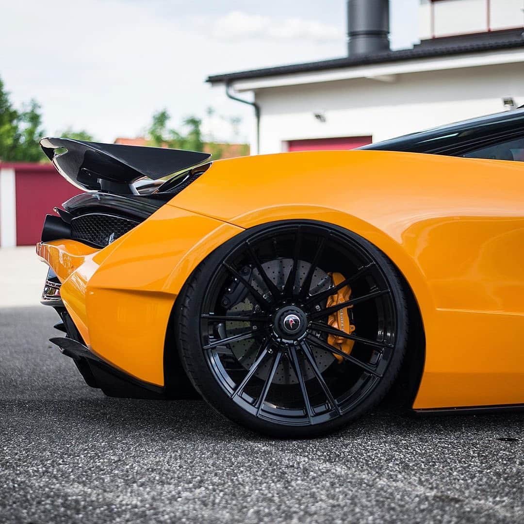CARLiFESTYLEさんのインスタグラム写真 - (CARLiFESTYLEInstagram)「Orange McLaren 720s N-Largo by @novitecgroup | 👍🏼or👎🏼? Photo by @srs_swissrichstreets #carlifestyle」6月8日 13時00分 - carlifestyle