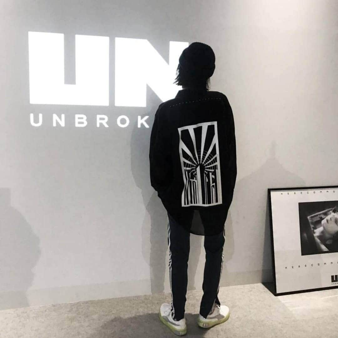 脇田恵子さんのインスタグラム写真 - (脇田恵子Instagram)「Went to limited pop-up launch at Sendagaya atmos ,﻿ I got the new brands shirt @unbroken.official  2枚目のTシャツも可愛かった😮❤ シャツ今から使えそう🤭透け透け〜！ グラフィックがかっこよくて即決🙌 新しいブランドのlaunch POPUP . いい出会いだったじぇー😀」6月8日 13時05分 - keiko_wakita3