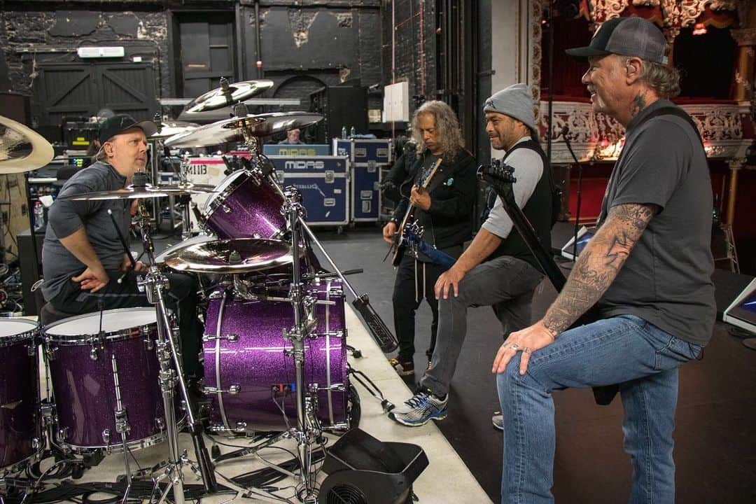 メタリカさんのインスタグラム写真 - (メタリカInstagram)「Preparing for the #MetAtSlaneCastle throwdown at the Olympia Theatre in Dublin! ・・・ #WorldWired #Metallica」6月8日 13時11分 - metallica