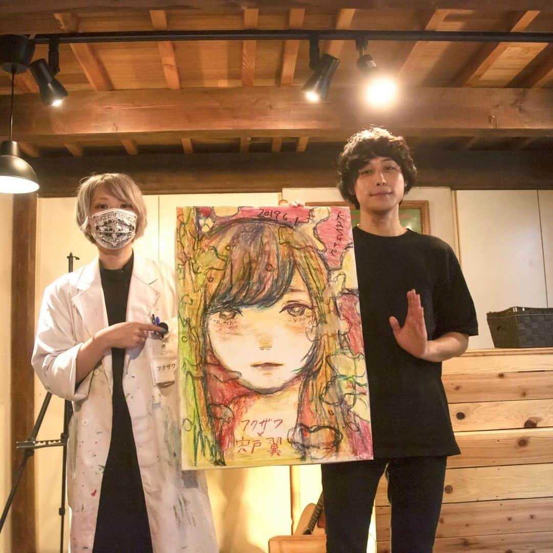 フクザワさんのインスタグラム写真 - (フクザワInstagram)「20190517-0602名古屋個展お越し下さった方ありがとうございました。たのしかった〜載せきれない〜 東名阪無事終了しました番外編8月半ばに福岡個展するので旅行に行きましょうね。 ＃kasure展 #illustration #個展 #名古屋 #展示 #絵 #イラスト #メイシーズ #コヤマヒデカズ #宍戸翼 #earniefrogs #コラボメニュー #サカスプ」6月8日 13時39分 - fuku_zawa