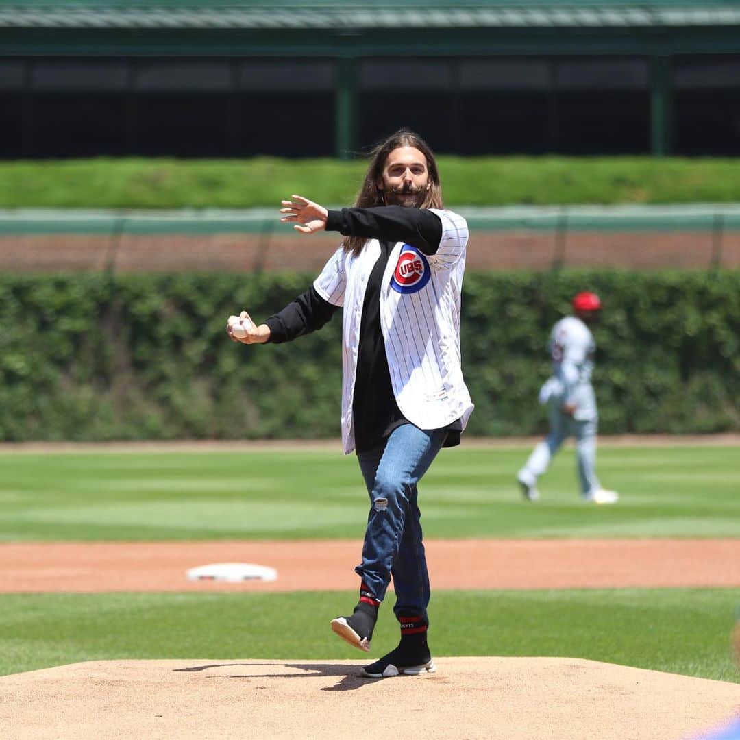 MLBさんのインスタグラム写真 - (MLBInstagram)「"You’re strong, you’re a Kelly Clarkson song, you got this." Great job, @JVN! ❤️🧡💛💚💙」6月8日 5時29分 - mlb