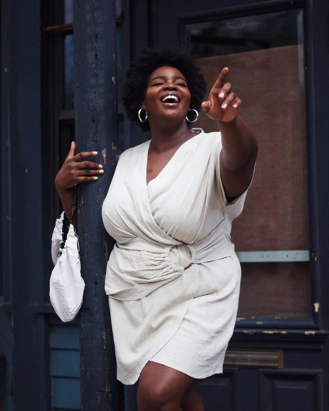 ASOSさんのインスタグラム写真 - (ASOSInstagram)「Me looking at the weekend coming my way... 📸 @valerieeguavoen 🔎 ASOS DESIGN mini dress (1406543) 🗣 Image description: Valerie wearing a beige ASOS DESIGN mini dress」6月8日 6時15分 - asos