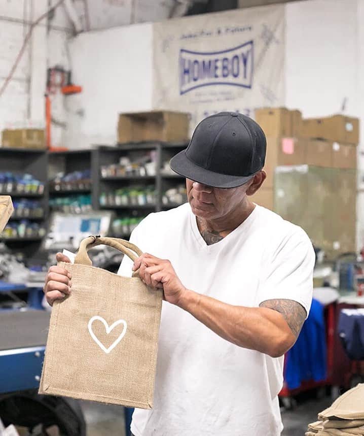 The Little Marketさんのインスタグラム写真 - (The Little MarketInstagram)「MADE TO ORDER: CUSTOM BAGS. We now offer totally custom bag designs, screen-printed locally by our friends at @homeboyindustries in Downtown L.A. Learn more at thelittlemarket.com.」6月8日 6時15分 - thelittlemarket