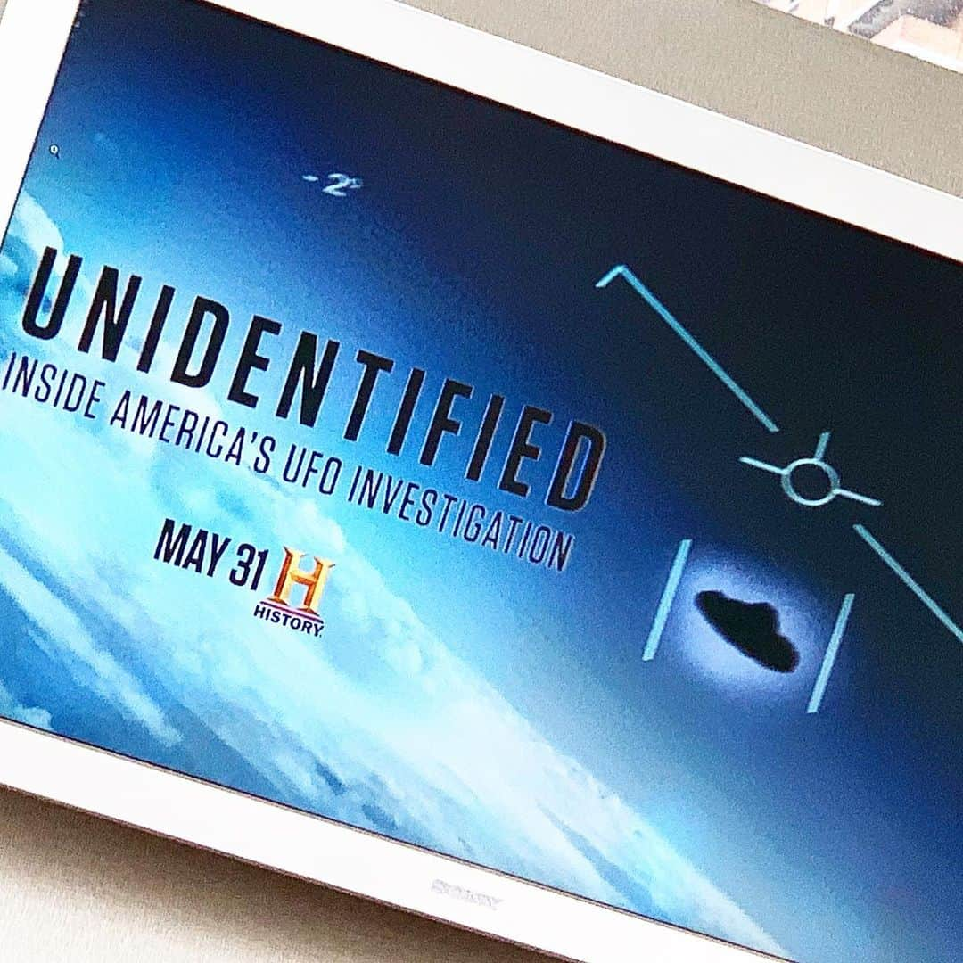 トム・デロングさんのインスタグラム写真 - (トム・デロングInstagram)「2nd EPISODE of UNIDENTIFIED airs tonight at 10pm (local time) on HISTORY CHANNEL」6月8日 8時23分 - tomdelonge