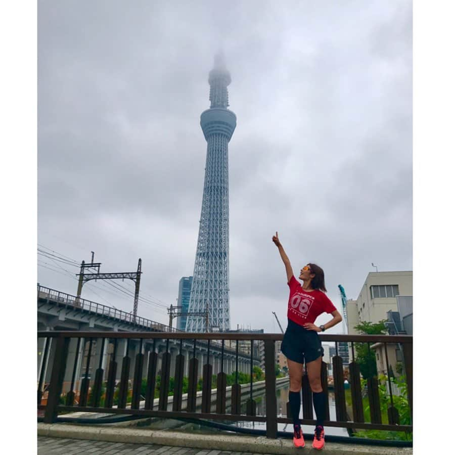 西谷綾子さんのインスタグラム写真 - (西谷綾子Instagram)「✴︎ 東京観光RUN 24.5km🐾🏃‍♀️🌤 走り始めは筋肉痛で身体が重かったけど、 時間が経てば楽にっ🤗 ・ #朝ラン #東京観光 #東京タワー #スカイツリー #浅草 #東京駅 #ニューバランス #ファイテン #パワープロダクション #running #run #tokyo #tokyoskytree #tokyotower #asakusa #june #runninggirl #newbalance #phiten #enjoy #happy #active」6月8日 14時42分 - ayako.nishitani