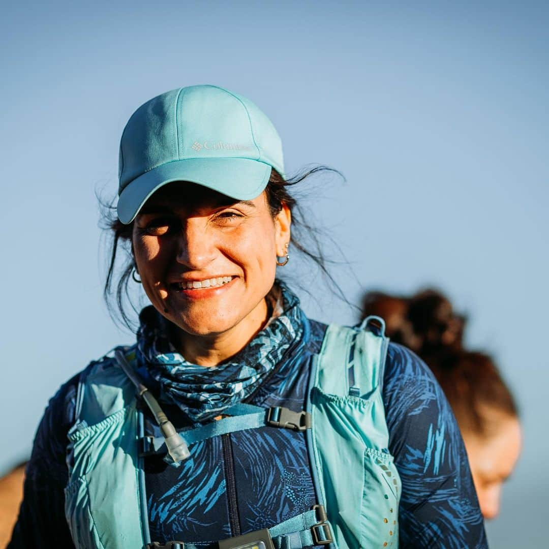 Simple Green Smoothiesさんのインスタグラム写真 - (Simple Green SmoothiesInstagram)「Spent some time reflecting on our 5-day Grand Canyon adventure with these amazing rawkstars. It takes a certain type of person to train for the rim-to-rim-to-rim, where we cover 47 miles, 11,000 feet elevation gain and 11,000 elevation loss in just two days. . ( We all agreed this even was harder than childbirth, but absolutely worth it. )  Lesson: hard things are worth doing. . We started into the canyon in snow, ran under waterfalls, went 7 miles through scorching hot deserts and then climbed 9 miles of switchbacks. . Then we did it all over again the next day. Lesson: you can always take one more step. . As hard as the rim-to-rim-to-rim is, it’s also the most rewarding trek I’ve ever done. You realize just how tough, strong and capable you are... and how beautiful the world can be. God truly created a masterpiece with this canyon! . If your heart is tugging at you to step outside your comfort zone, to do something wild and crazy and to find your grit- we’ve got something you wanna hear about... . We’ve decided to do one last adventure this October to the canyon. This is it- so if you’re at all interested in training to run/hike the Grand Canyon with your fellow rawkstars... sign up soon. We’ve only got 3 spots left and I know they will go to the right people. Is the canyon calling you? If so, sign up through the link in my bio or here: https://sgs.to/retreat . . Amazing pics by @nicolerupephotography (she’s the BEST!!!) . #mapmyrun #fuelyourpassion #simplegreensmoothies」6月8日 9時14分 - simplegreensmoothies