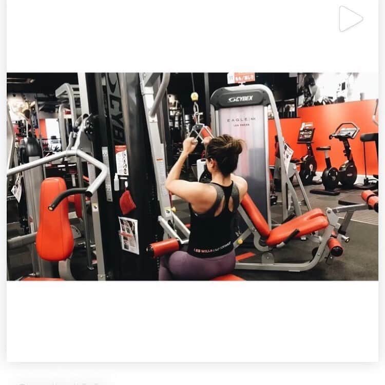 be-o編集部のインスタグラム：「yuukaさん、撮影お疲れ様でした🏋️‍♂️💖 https://www.instagram.com/p/ByXcnusHb6c/?igshid=1mezrv6xq2pxk  @beo.okinawa  @beogirl @yuuka_kinjo_  #beo #ビオ #beauty #okinawa #beautyokinawa #沖縄 #フリーペーパー #ビオガール #金城優華 #筋トレ女子 #ボディメイク」