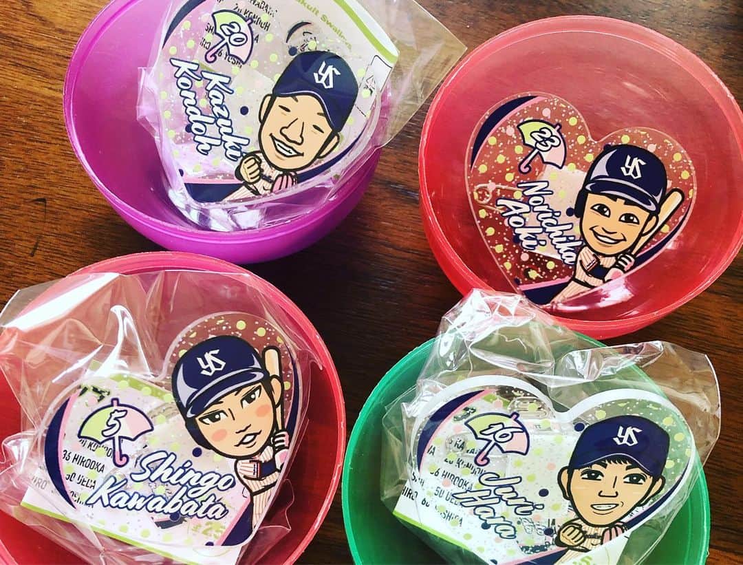 青木佐知さんのインスタグラム写真 - (青木佐知Instagram)「・ 朝の神宮✨ 素敵でした❤️ GoGoSwallows🤞✨ #パパの送迎 #ガチャガチャやる #神宮いいとこ一度はおいで❤️」6月8日 9時28分 - sachiaoki23