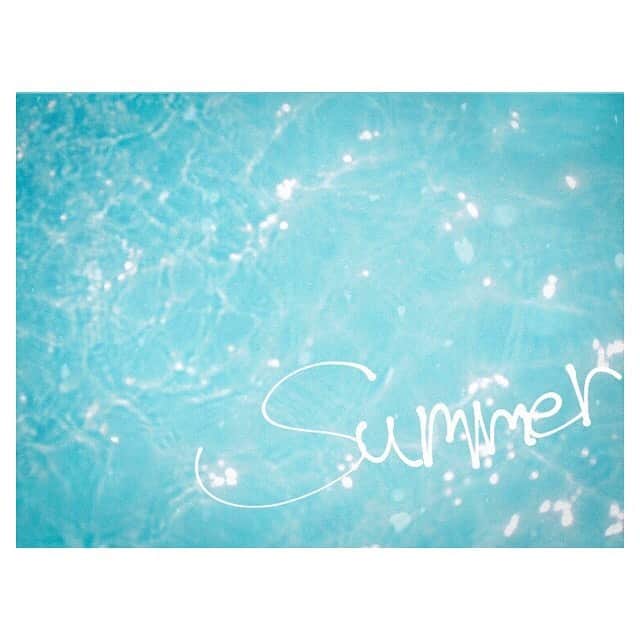 江嶋綾恵梨さんのインスタグラム写真 - (江嶋綾恵梨Instagram)「夏だ夏だ夏だ〜。 #olympuspen #えじカメラ #カメラ女子 #カメラ #📸 #summer #water #夏 #オールドレンズ #film」6月8日 10時35分 - aeringoooo