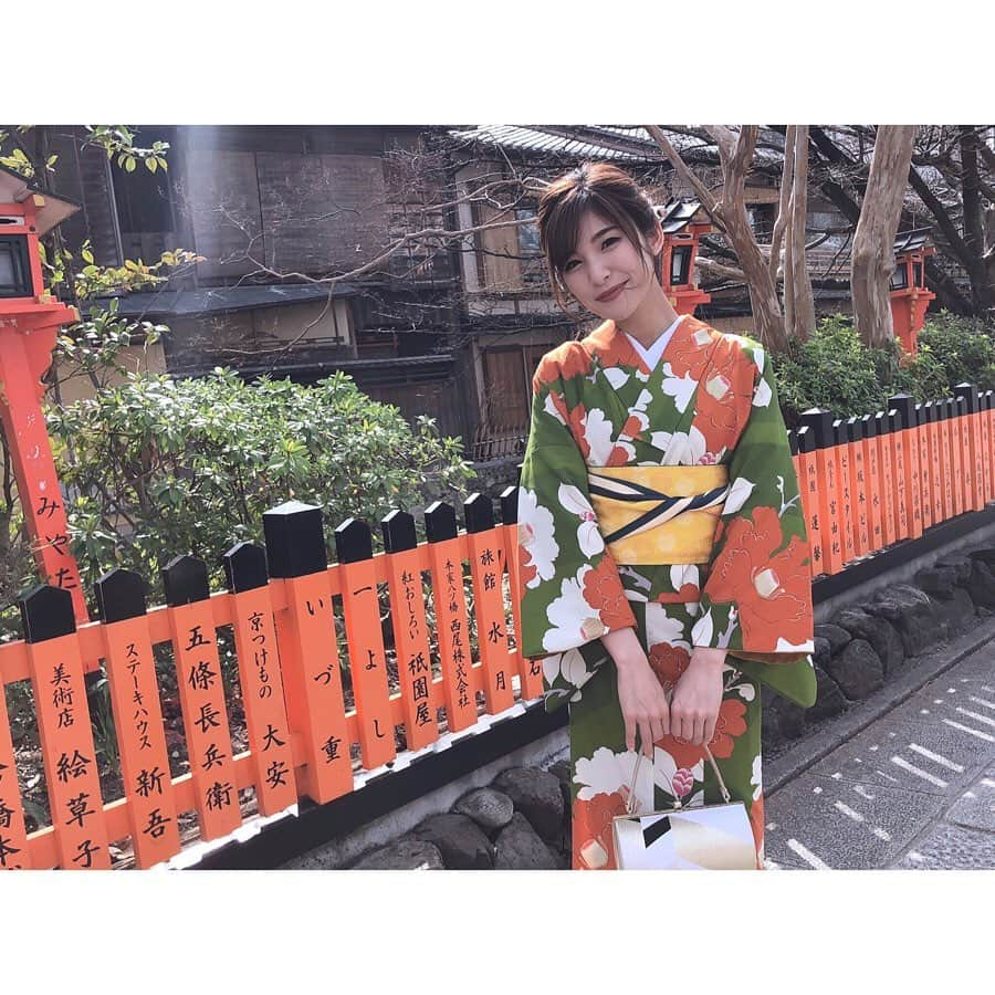 田尻夏樹（なつきんぐ）さんのインスタグラム写真 - (田尻夏樹（なつきんぐ）Instagram)「大阪弁天町にオープンした 空庭温泉のCMに織田信成さんと一緒に出演させてもらっています♪♪ . . なのにまだ行けてない😭 浴衣着れるらしいし映えるらしいから 行ってみたいなー。。。😌✨✨ . . . #空庭温泉 #温泉 #大阪 #弁天町 #織田信成」6月8日 11時03分 - tajiri_natsuki