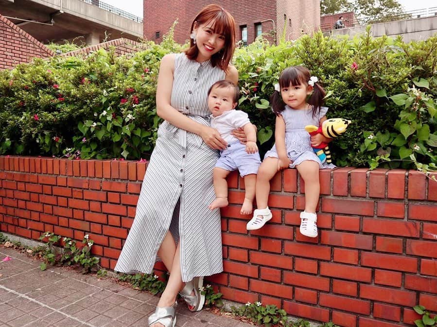 河内麻沙美さんのインスタグラム写真 - (河内麻沙美Instagram)「#link 👩‍👧‍👦 . . #親子リンクコーデ 👩🏻 onepiece#zara @zara  sandals#birthdaybash @birthdaybashshop . 👧🏻 onepiece#gapkids @gapkids_jp  sandals#branshes @branshes . 👦🏻 tops&pants#hm @hm . #親子コーデ#プチプラコーデ#プチプラファッション#ママコーデ#ママファッション#お洒落さんと繋がりたい#LILIとRIKU#女の子コーデ#男の子コーデ#リンクコーデ#親子ファッション#リンクコーデ」6月8日 11時26分 - masamikouchi