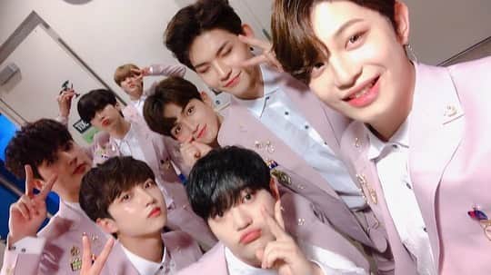 UP10TIONさんのインスタグラム写真 - (UP10TIONInstagram)「San jose HONEY10~ Are you ready? We're ready~~~!!! :) Let's have fun again.🥳 ⠀⠀⠀ #UP10TION #업텐션 #2019LaberintoTour #NorthAmerica」6月8日 11時36分 - u10t_official