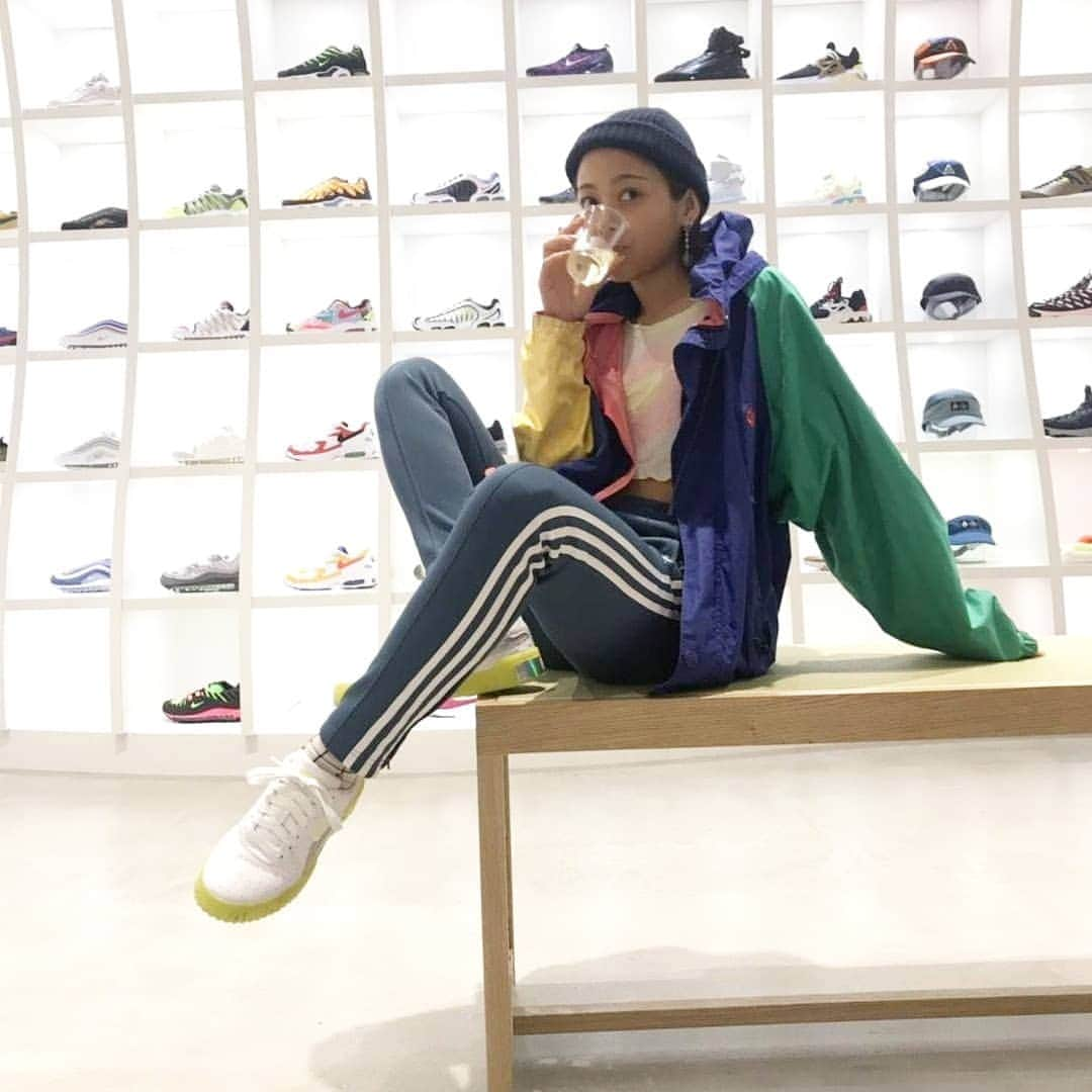 脇田恵子さんのインスタグラム写真 - (脇田恵子Instagram)「beanie hat @newerajapan OUTER 90s vintage @nautica  bottoms @addidasoriginal  SHOES @pumawomen  Located @atmos_sendagaya  きのうのわきた」6月8日 12時35分 - keiko_wakita3