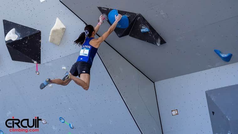 野口啓代のインスタグラム：「YES🤙🏻 I through to the semi final‼️✨ I'm so happy I did all probrems and I was 1st in my group🤩🤩* * Tomorrow is the last day of Bouldering Worldcup this year..😭💔I'd like to make a great memorie🎞* * * BWC最終戦ベイル🇺🇸 予選を5完9撃で1位通過‼️✨明日はいよいよBWC今シーズン最後の日〜😭💔悔いのないように出し切ります🙋🏻‍♀️🔥* * * 📷by @thecircuitclimbing  @au_official #大和証券 @thenorthfacejp @orientalbaio #三井不動産 @cowsoapcp #zeta  @c3fit @lasportivajp @petzl_official  @newhale_japan  @japan_national_climbing_team」