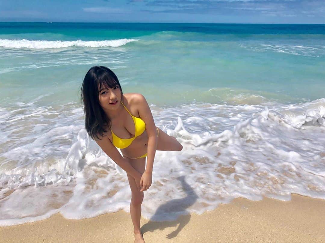 のインスタグラム：「ハワイ〜 インスタ活動〜 時差ボケ〜  #ハワイ #hawaii  #beach #京佳 #gravure #japanesegirl  #gravure #sexy #asiansexy  #asiangirls  #性感 #大胸 #水着 #boob  #フォロワー増やしたい #likeforlikes  #like4likes  #likeforfollow  #likeforlikeback」