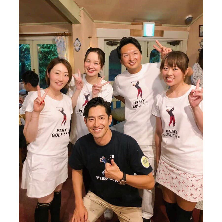 笹原優美さんのインスタグラム写真 - (笹原優美Instagram)「☆﻿﻿ ﻿﻿ 昨日は#ジュンロペコンペ に ゲストとして参加してきました😆⛳️💕﻿﻿ 同じくゲストの、﻿﻿ #飯島茜 さん #三枝こころ さん﻿﻿ #進藤大典 さん #肥野竜也 さんと﻿﻿ お揃いイベントTシャツ🏌️‍♂️✨﻿﻿ ﻿﻿ 私は13番ホールであかねさんとドラコン対決を担当しました！！﻿﻿ 春にメンズウェアがデビューしたので今回から男性参加者の方もいましたよ👕👏🏻﻿﻿ ﻿﻿ 全員ジュンロペコーデでお洒落にキメながら🥳﻿﻿ 一緒にゴルフを楽しめました🥰💕﻿﻿ ご参加くださったみなさんありがとうございました🎀﻿﻿ ﻿﻿ #JUNANDROPE﻿﻿ #ジュンアンドロペ﻿﻿ #ジュンロペ﻿﻿﻿ #ロペ倶楽部﻿﻿ #ゴルフコンペ #ゴルフ﻿﻿ #golf﻿﻿ #ゴルフコーデ﻿﻿ #ゴルフ女子﻿﻿ #ゴルフ男子﻿ ﻿ タグ付けしてくださった方のお写真お借りしました😊 ありがとうございます💕」6月8日 22時25分 - yumi_sasahara_official