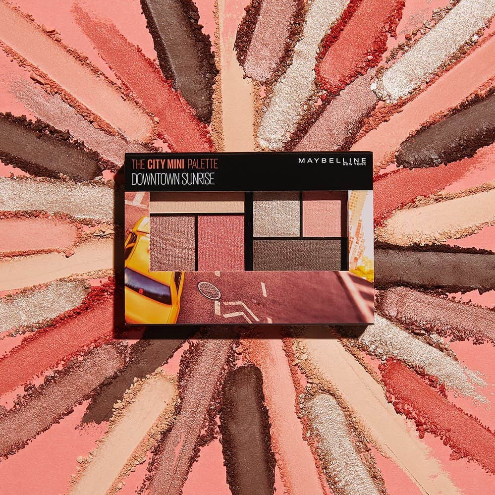 Maybelline New Yorkさんのインスタグラム写真 - (Maybelline New YorkInstagram)「Summer shadow palette ✔️ The #citymini in ‘downtown sunrise’ has every shade you need for a stunning shadow look. Leave a 🤩 if you love this one!」6月8日 22時37分 - maybelline