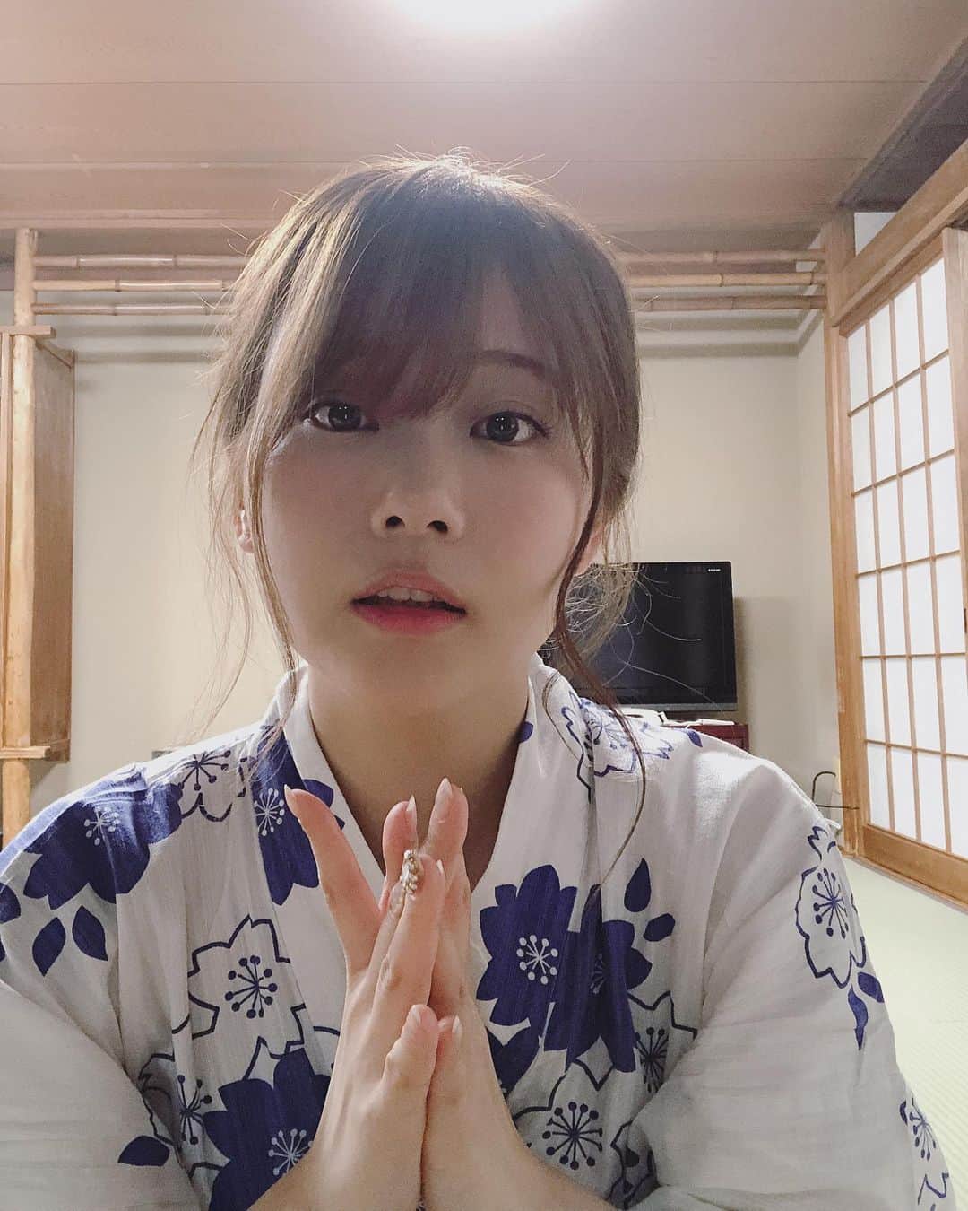 重盛さと美さんのインスタグラム写真 - (重盛さと美Instagram)「もう寝る？💤♡」6月8日 22時41分 - satomi_shigemori
