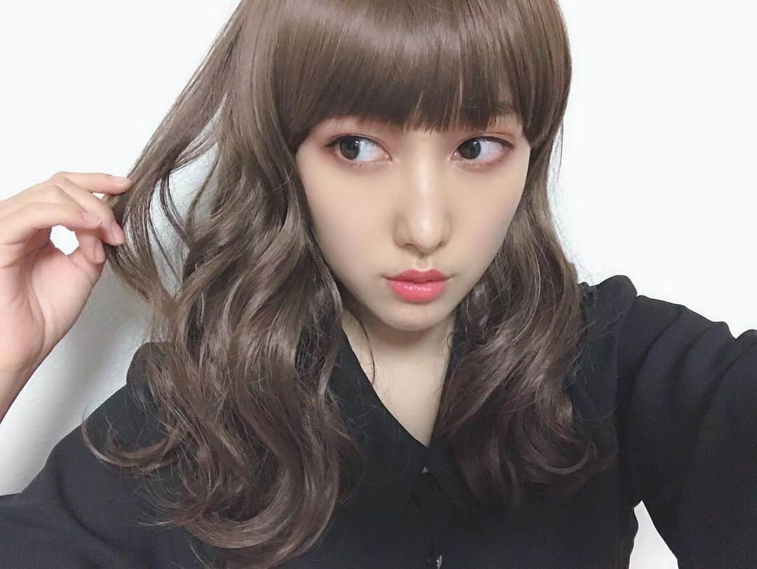 amiさんのインスタグラム写真 - (amiInstagram)「ロング恋しくなってウィッグつーーけた！ #jdeez #ami #ジェイディーズ #ヘアー #hair」6月8日 22時46分 - amidesudoumo