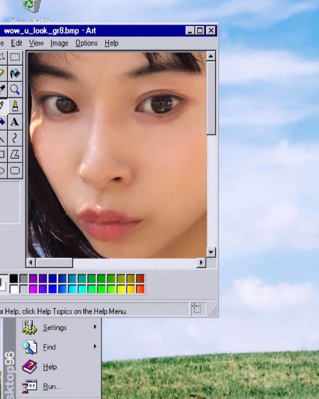 のインスタグラム：「ブラックミラー早急に終わっちゃって次の楽しみを探し中です☁︎🥺 マイリーサイラス見れて幸せだぁ。ハンナモンタナ見て育ったなぁ。グングン。  #netflix #blackmirror #me #gosaki #ブラックミラー #ネットフリックス」