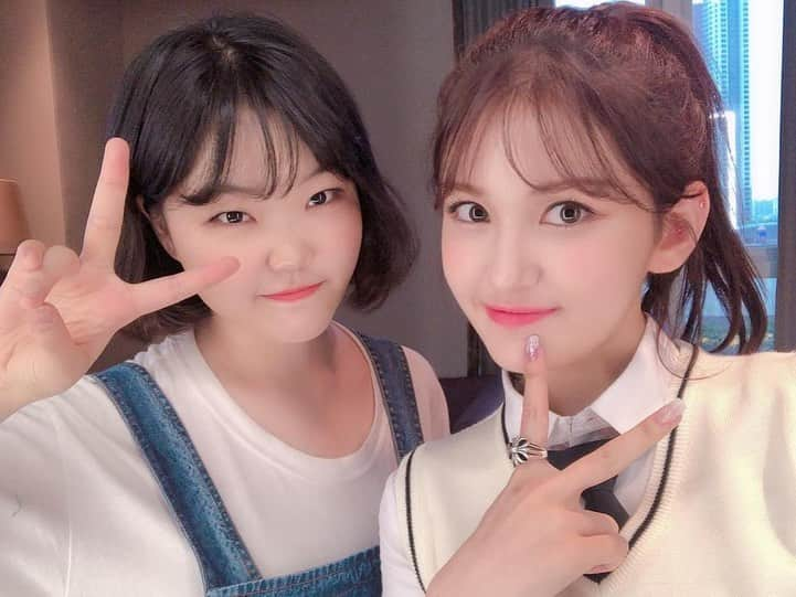 スヒョンさんのインスタグラム写真 - (スヒョンInstagram)「아는형님 본방사수 했쮸❓❤️」6月8日 22時58分 - akmu_suhyun