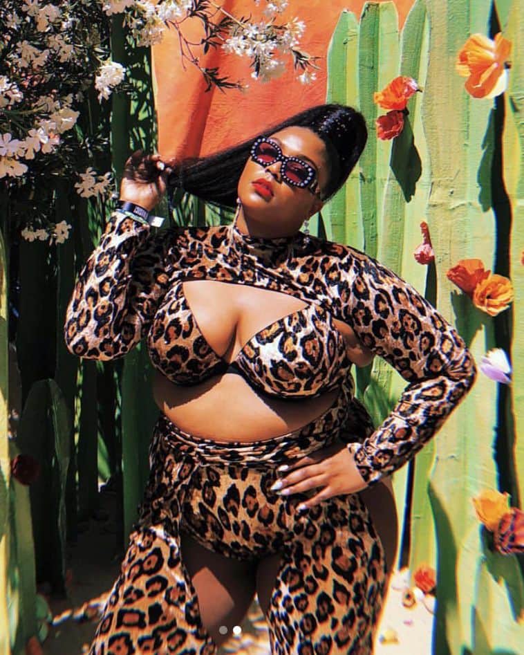 MTVさんのインスタグラム写真 - (MTVInstagram)「"THIS LOOK WAS ONE FOR THE BOOKS -ALL LEOPARD EVERYTHING - just a little homage to the iconic Shania Twain! This was the first tour look that I designed and constructed for LIZZO. What’s not pictured is the matching leopard print hat and motorcycle jacket. I really tired to think about the versatility of having separates that LIZZO could rework while on the road. I know rewearing the same thing can get boring - trust me!" @marko_monroe on @lizzobeeating's iconic leopard look #MTVCreatorToWatch 📷: @quinnwilsonn」6月8日 23時30分 - mtv