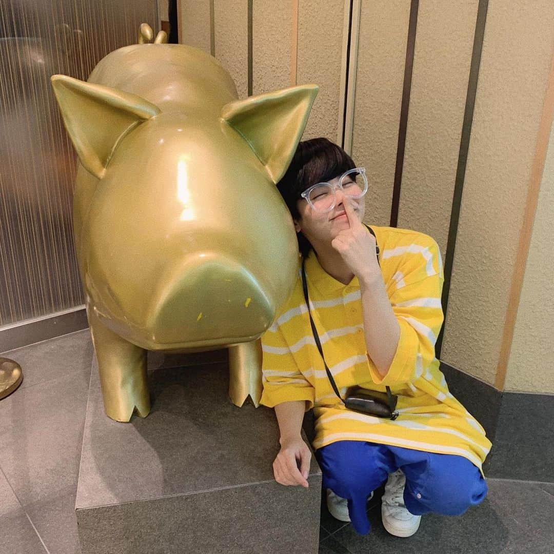 ゆうたろうさんのインスタグラム写真 - (ゆうたろうInstagram)「美味しすぎてものまねしたくなっちゃった🐷  #明日は名古屋店 #お誕生日出勤ラスト #aaaoe__」6月8日 23時45分 - aaaoe__