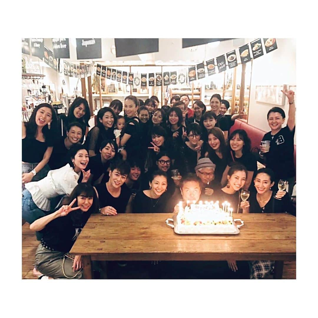 古川美有さんのインスタグラム写真 - (古川美有Instagram)「事務所の合同バースデー会がありました🎂 いつもより沢山の人達と、ゲームでわいわい、とても楽しい会でした！  チーム戦では2回も勝利したり 個人戦でもなぜか勝ち残ったり 珍しく体も張ったよ😂  3枚目はマネージャーさんと♡ 幹事お疲れ様でした！ 企画満載できっと大変だったと思いますが、事務所のみなさんの愛が詰まった素敵な会でした✨ タグ付けしきれてない方いたらごめんなさい🙏  #イデア #チームイデア #合同誕生会 #ideamodels #party #birthdayparty #birthdayboysandgirls」6月8日 23時37分 - miyukogawa