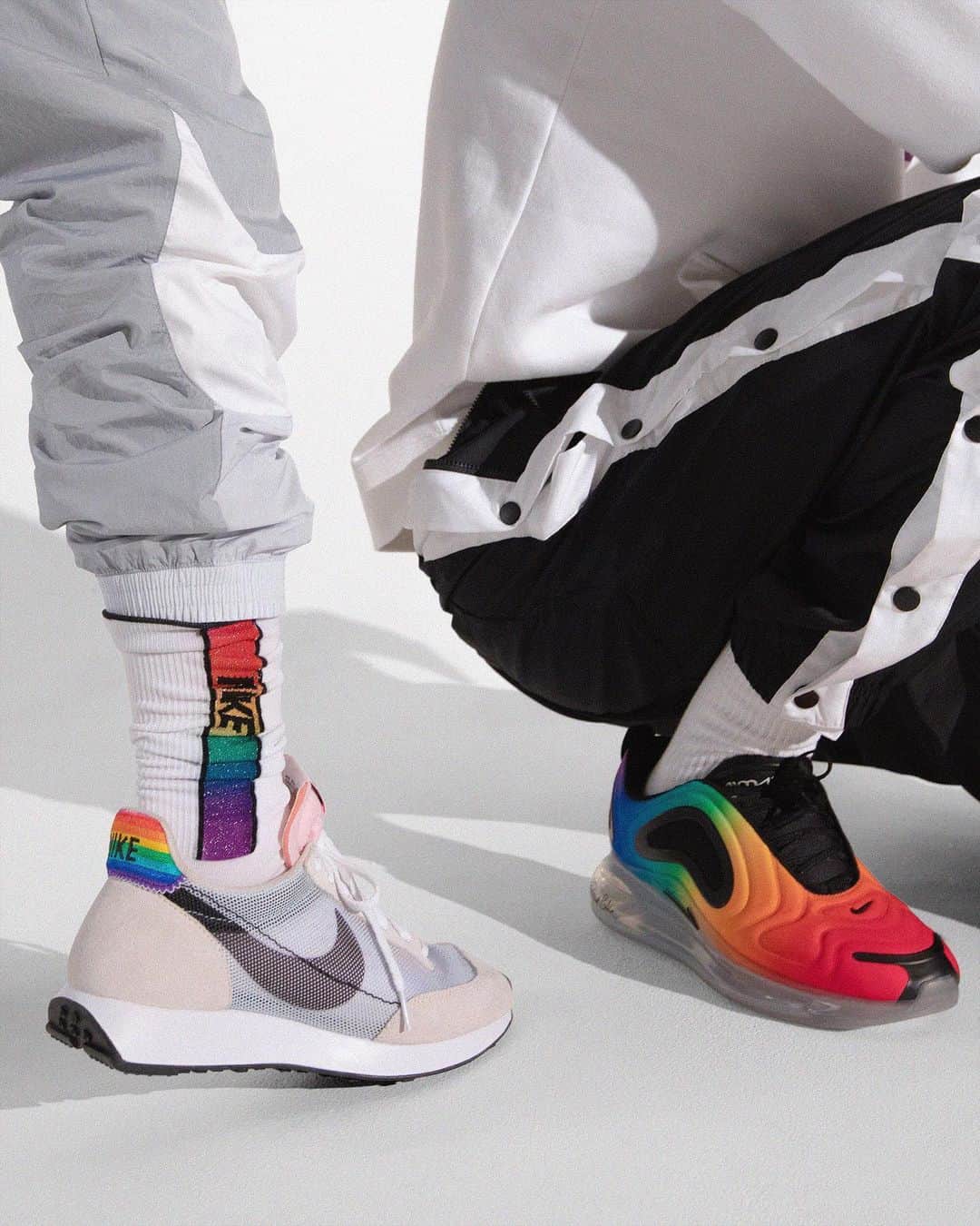 Nike Sportswearさんのインスタグラム写真 - (Nike SportswearInstagram)「40 years after activist Gilbert Baker debuted his rainbow flag at the San Francisco Pride Parade, the power of the design still endures. ⠀ The 2019 #BETRUE collection celebrates his legacy and his original eight-color flag design with products created hand-in-hand with the Gilbert Baker Estate. ⠀ Visit nike.com for more.」6月8日 23時41分 - nikesportswear