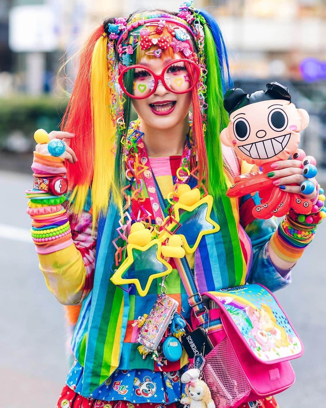 Harajuku Japanさんのインスタグラム写真 - (Harajuku JapanInstagram)「Well known Harajuku street style personality Mai (@mai_no.13) wearing a mostly handmade old school Japanese decora look with rainbow hair falls, a flip phone, a Tomoe Shinohara doll, furry leg warmers, Care Bears, Sailor Moon, Pokemon, and lots of colorful decora accessories. Swipe left to see all of the amazing details of this look!!」6月8日 14時50分 - tokyofashion