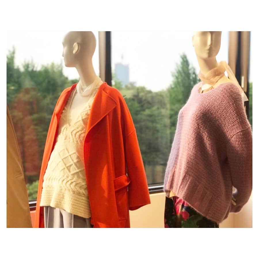 二ノ宮和佳子のインスタグラム：「UNITED ARROWS 2019 aw Press Preview に御来場頂いた皆様ありがとうございました。 ディレクションさせて頂いている @aewen_matoph は2シーズン目を迎え、チームみんなで、試行錯誤して生み出したアイテム達をお披露目でき、嬉しく思います。 たくさんの方々とお会いでき、ファッションはもちろん、色んなお話ができて楽しい時間だったなー。 7月から店頭展開始まります。是非、たくさんの方に楽しんで頂けたらいいな。宜しくお願い致します。  #unitedarrows #2019aw #presspreview #aewenmatoph #イウエンマトフ」