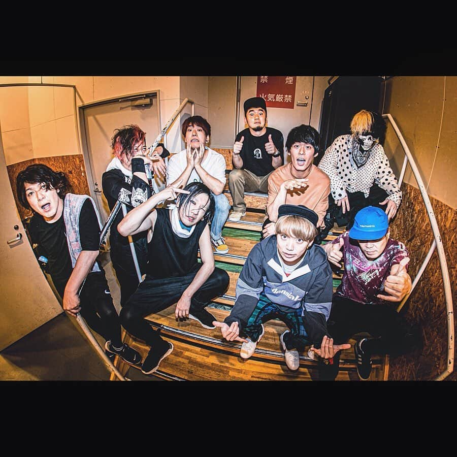 N∀OKIさんのインスタグラム写真 - (N∀OKIInstagram)「20th Anniversary  Beginning of the Story  仙台RENSA  箱対バンは超久々な 04 Limited Sazabys 山を越えてきた 経験が裏打ちするライブに ばっこり焚きつけられて わてらも 完膚なきまでに燃え尽きやした  それにしても 仙台熱すぎやん  また8月と11月に 帰ってきます  ありがとうございました  写真  Q熱リケッチャ学園 @kawado_photo  #04LimitedSazabys #ROTTENGRAFFTY」6月8日 16時22分 - chairoy1945