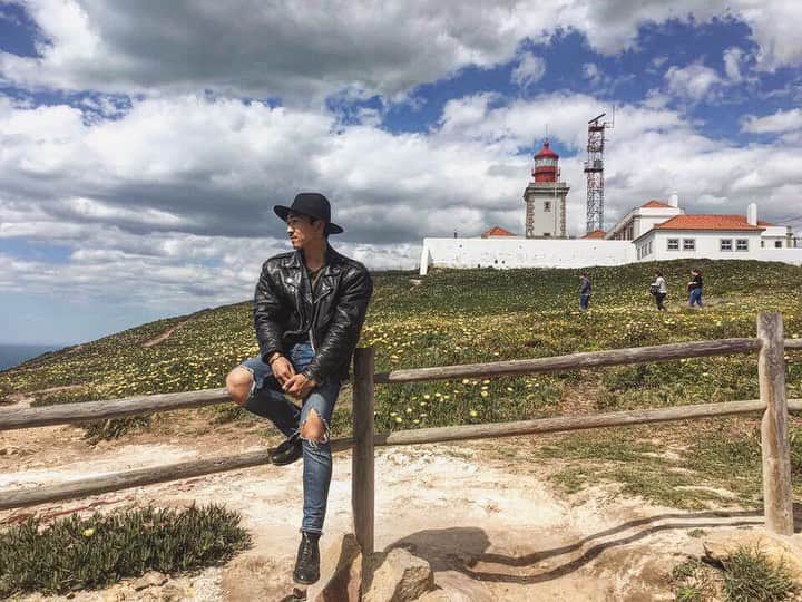 ヒョンミン さんのインスタグラム写真 - (ヒョンミン Instagram)「여행 다시가고 싶다. 20대의 여행  一人旅またしたい。#二十代の旅 #셀피 #여행 #20대」6月8日 16時24分 - woo.jaka