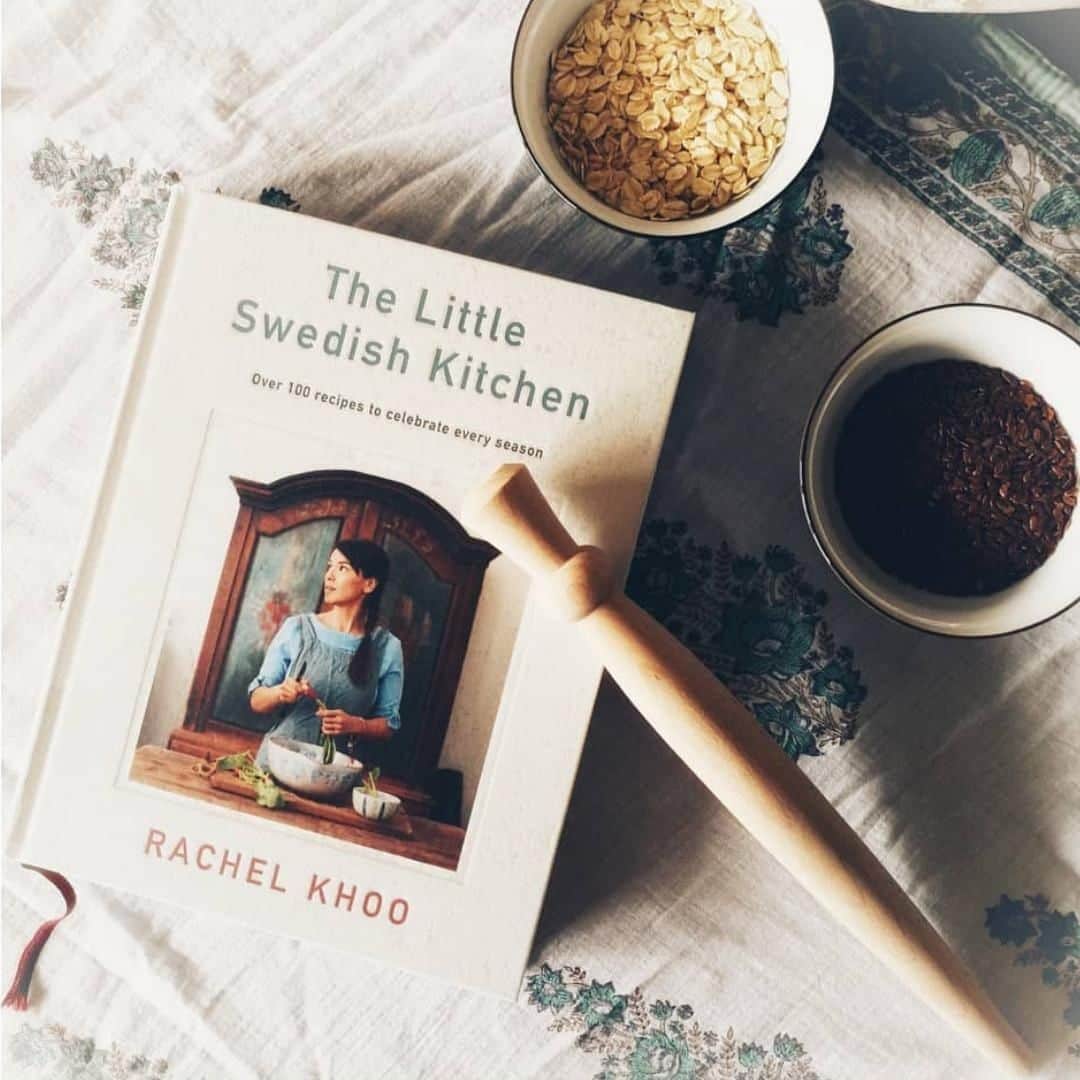 レイチェル・クーさんのインスタグラム写真 - (レイチェル・クーInstagram)「I love seeing snaps of #TheLittleSwedishKitchen and your recipe creations popping up on social media - thanks so much for sharing! 🇸🇪 Curious to know - what's your favourite recipe so far? 📸: @thereadinggypsy」6月8日 16時40分 - rachelkhooks
