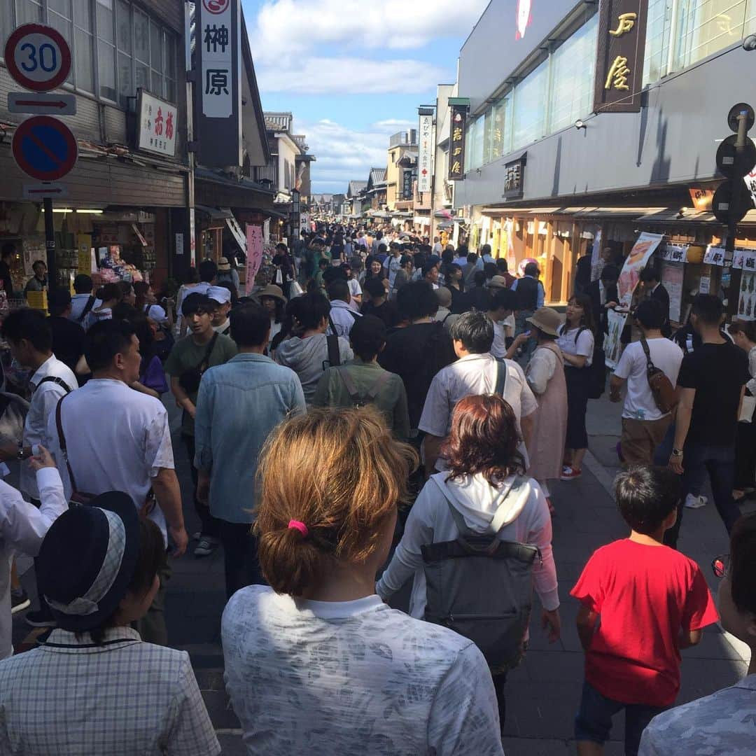 原田茂幸のインスタグラム：「お友達と伊勢神宮行ってきた！⛩ #伊勢神宮  #おかげ横町  #86」