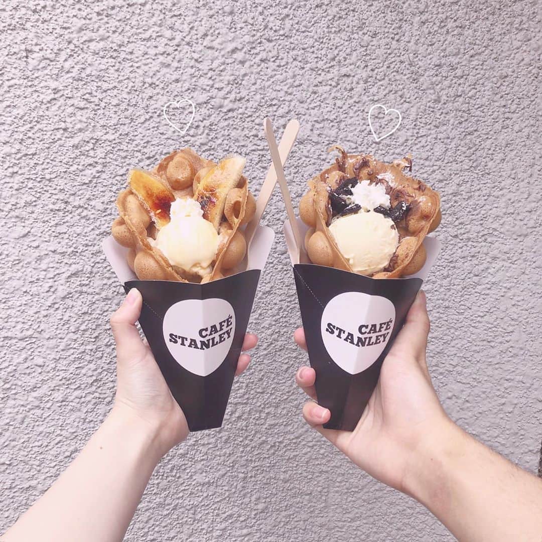 青木菜花のインスタグラム：「. . 美味しい〜〜〜〜 . . #エッグワッフル #エッグワッフルパフェ」