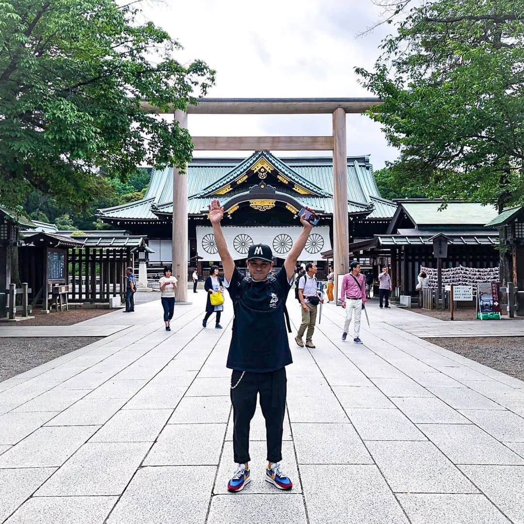 Juniorさんのインスタグラム写真 - (JuniorInstagram)「初靖国神社⛩  #初めてを始めます」6月8日 17時36分 - redspider_jr