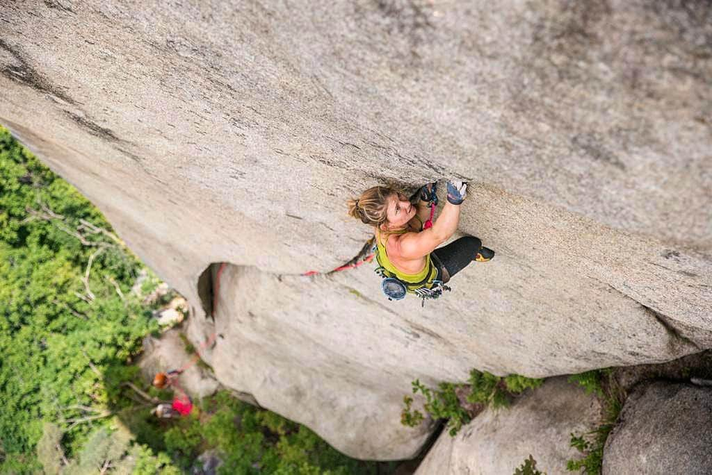 ヘイゼル・フィンドレーさんのインスタグラム写真 - (ヘイゼル・フィンドレーInstagram)「Finally the mega trip comes to an end! Korea was amazing. World class climbing, the best food I’ve ever tasted and the most welcoming people. Thanks 감사합니다 🙏 for having us. @blackdiamondkr @hangandmove @wooowang @etteloc 📸 @lasportivagram」6月8日 18時16分 - hazel_findlay