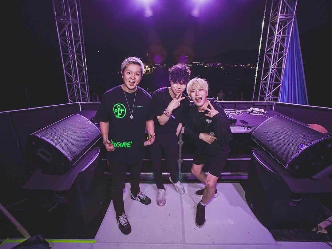 DJ TORAさんのインスタグラム写真 - (DJ TORAInstagram)「thank you ULTRA KOREA🇰🇷 . . 📷 @keiwalkerr . @satoshi_hoshino.jp のおかげでKOREAのステージに立てて、  @carolynminx のMCで楽しくplayできました🐯 KOREAチーム @pure100music @dreamhackers__  @cream__y  もthank you so much👏🏻🇰🇷👏🏻 . 日本から参加してくれた方々もありがとうございました👏🏻🇯🇵👏🏻 . いい思い出です🐯」6月8日 18時20分 - djtora_jpn