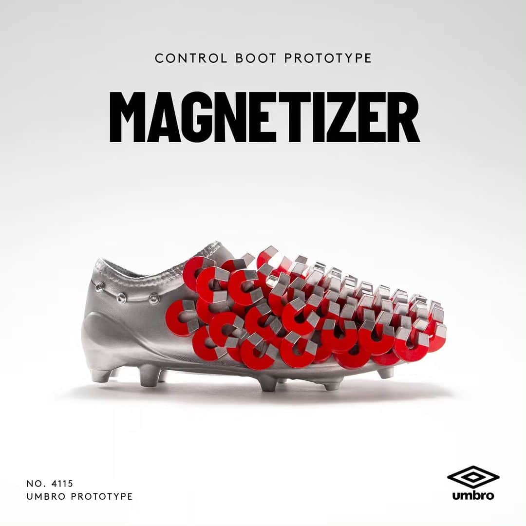 UMBROさんのインスタグラム写真 - (UMBROInstagram)「The ‘Magnetizer’. An innovative control boot that’s been designed to attract the ball to your foot. 🧲. . Coming soon. #UXAccuro3 #umbro #umbrofootball」6月8日 18時29分 - umbro
