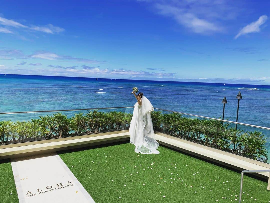 藤永佳昭さんのインスタグラム写真 - (藤永佳昭Instagram)「Hawaii🌺  #uno  #marriage #blessed  #おめでとうございます🎉」6月8日 18時35分 - a_k_i_01