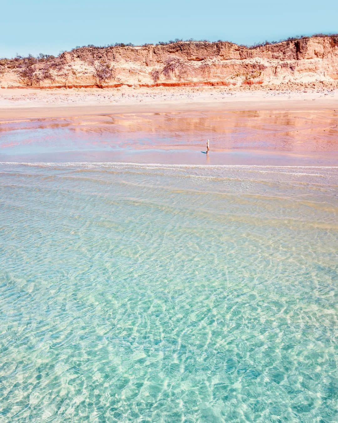 さんのインスタグラム写真 - (Instagram)「After a few hours sailing the turquoise seas we landed in this remote pristine paradise known as Eco beach 🏝 . This beach is about a 1.5 hour drive south of Broome though it was far more relaxing visiting aboard @karma_iv_diverse ⛵️ . We had the most peaceful boat ride aboard their 70ft catamaran searching for marine life, feasting and swaying with the ocean as we relaxed on the trampolines 🌊 . After a beautiful lunch at the #ecobeachresort and some beach explorations learning about their sustainability practices we headed back to Broome sailing into the golden sunset 🌅 . I love discovering special spots like this that remind me just how important our individual role in protecting our oceans are. We can all make a difference and every moment is an opportunity to make a change 🌎 . If you’d like any tips just let me know. I’m planning to write more on my blog coming very soon 🙏🏼🌊🌎🐢 . 📸 @bobbybense . #worldoceansday #protecttheocean #broome #visitbroome #seeaustralia #justanotherdayinwa #westernaustralia #australia #broometime #karmaiv #ecobeach #sustainableresort #ecoresort #travelblogger #iamtb #wonderful_places #beachesnresorts #beautifuldestinations #djiglobal #djimavicpro #djiaustralia #dronephotography #australiasnorthwest」6月8日 18時38分 - helen_jannesonbense